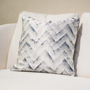 Luxurious Home Décor Sofa Pillow Cover Blue and White