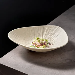 Triangle soup plate