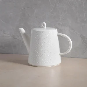 white teapot